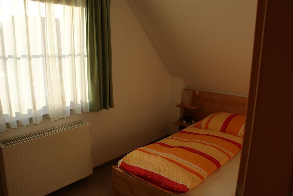 Ferienwohnung เดรสเดน ภายนอก รูปภาพ